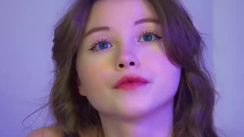 Keira online show from 11/14/25, 07:12