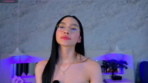 Keira Corleone online show from 11/14/25, 04:33