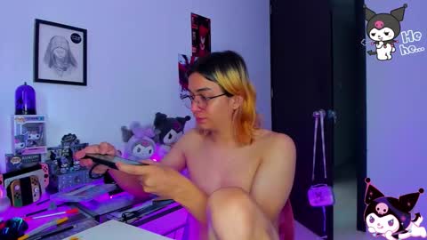 Keita moon online show from 12/22/25, 04:04