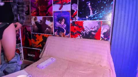 Snapshot of keita_moon chatting on 07/08/26, 12:09 Keita moon online show from 07/08/26, 12:09