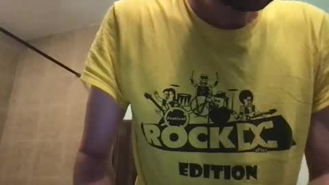 Snapshot of kelkun2828 chatting on 10/16/25, 03:35 kelkun2828 online show from 10/16/25, 03:35