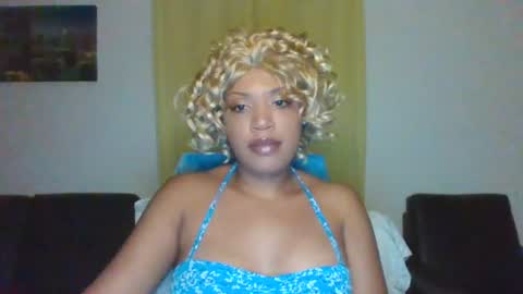 Snapshot of kelliecapri chatting on 07/05/26, 06:42 Kellie online show from 07/05/26, 06:42