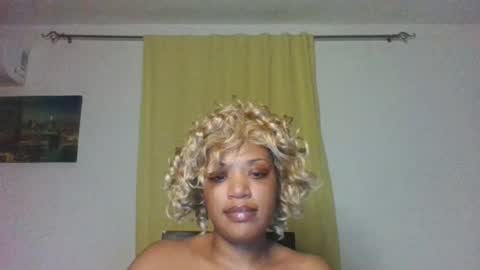 Snapshot of kelliecapri chatting on 07/11/26, 06:05 Kellie online show from 07/11/26, 06:05