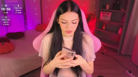 Snapshot of kelly__bunny chatting on 05/10/26, 05:45 Kelly online show from 05/10/26, 05:45