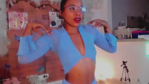 kelly__thomson online show from 01/21/25, 09:46