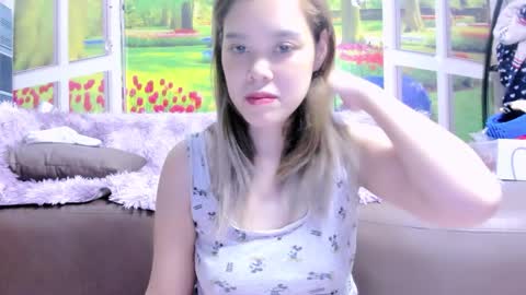 Kelly online show from 11/05/25, 03:06