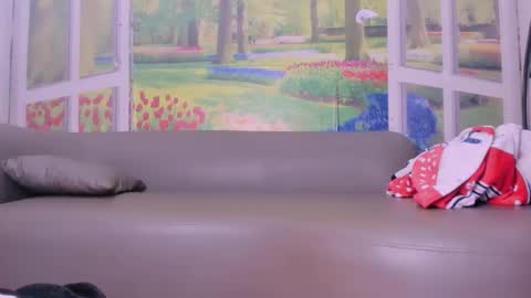 Kelly online show from 02/25/26, 07:51