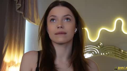 Kelly online show from 02/03/26, 06:22