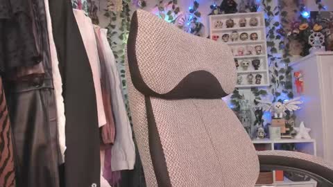 Leia online show from 12/28/24, 05:02