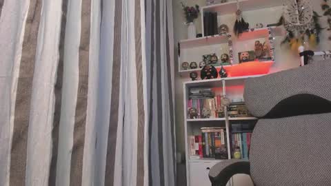 Leia online show from 11/08/25, 06:46