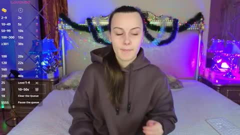 Im Kelly online show from 12/17/25, 01:17