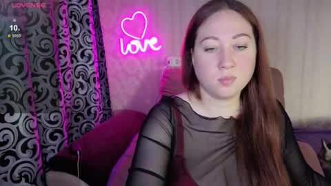 kellycrystall online show from 11/02/25, 06:05