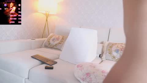 vanessa online show from 04/11/26, 09:46