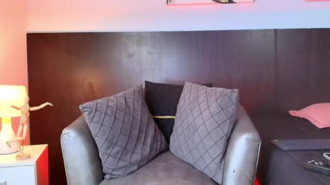 Kelly  online show from 04/02/26, 07:44