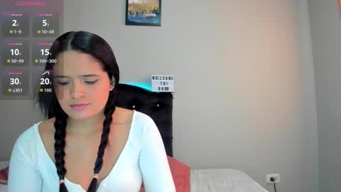 Snapshot of kellymillian_ chatting on 10/17/25, 07:27 kellyMillian  online show from 10/17/25, 07:27