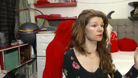 kelly online show from 02/15/25, 01:21