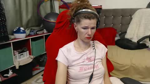 kelly online show from 03/07/25, 01:53