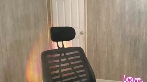 KELLY MCDOLEN online show from 03/08/25, 04:39