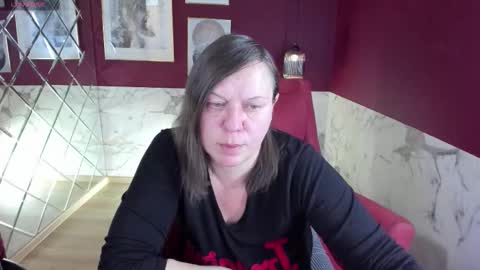 Snapshot of kellysuper chatting on 10/18/25, 05:21 Kelly online show from 10/18/25, 05:21