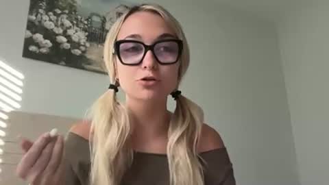 Kelsey Blu online show from 04/13/26, 10:59