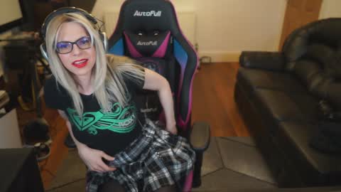 kelseycobalt online show from 12/28/24, 10:34