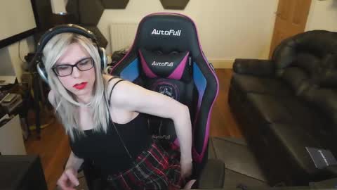 kelseycobalt online show from 02/13/25, 08:55