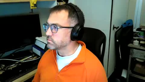 Snapshot of kelvin06133 chatting on 12/16/24, 10:13 kelvin06133 online show from 12/16/24, 10:13