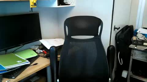 Snapshot of kelvin06133 chatting on 01/28/25, 10:01 kelvin06133 online show from 01/28/25, 10:01