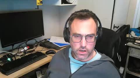 Snapshot of kelvin06133 chatting on 02/06/25, 09:28 kelvin06133 online show from 02/06/25, 09:28