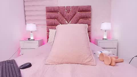 kemdall lopez online show from 02/08/26, 03:10