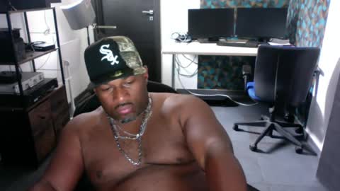 Snapshot of ken3897 chatting on 07/13/26, 12:30 ken3897 online show from 07/13/26, 12:30
