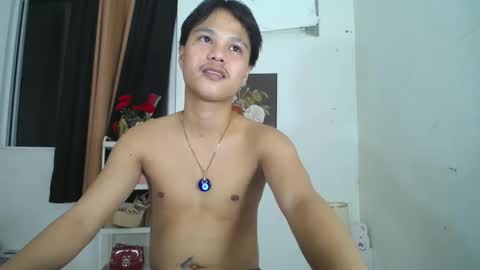 Snapshot of ken8804 chatting on 03/04/26, 10:32 ken8804 online show from 03/04/26, 10:32