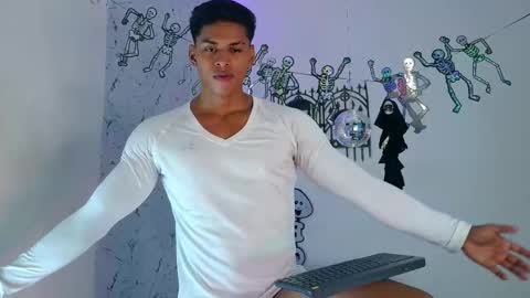 ken__owensx online show from 10/13/25, 04:07