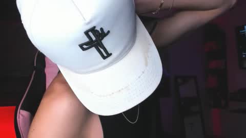 Snapshot of ken_and_bonnie chatting on 03/04/26, 12:44 ken_and_bonnie online show from 03/04/26, 12:44