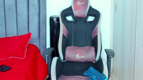 ken_mailik online show from 02/02/25, 07:52