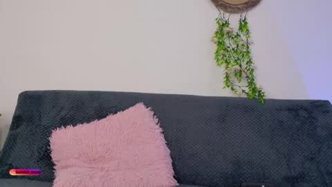 Snapshot of kendal_mosk chatting on 05/16/26, 07:45 Valery online show from 05/16/26, 07:45