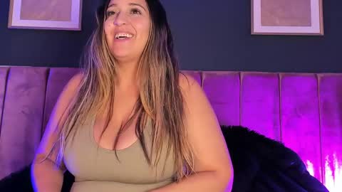 Snapshot of kendalcurvy chatting on 05/26/26, 11:34 Kendal online show from 05/26/26, 11:34