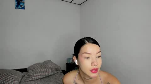 Snapshot of kendalgrey01 chatting on 09/12/25, 03:23 Kendal online show from 09/12/25, 03:23