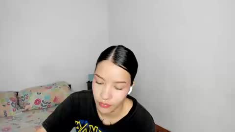 Snapshot of kendalgrey01 chatting on 09/24/25, 03:37 Kendal online show from 09/24/25, 03:37