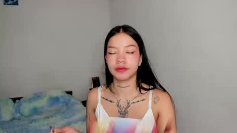 Snapshot of kendalgrey01 chatting on 10/31/25, 02:40 Kendal online show from 10/31/25, 02:40