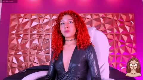 Snapshot of kendall23_ chatting on 02/17/25, 01:32 Kendall online show from 02/17/25, 01:32