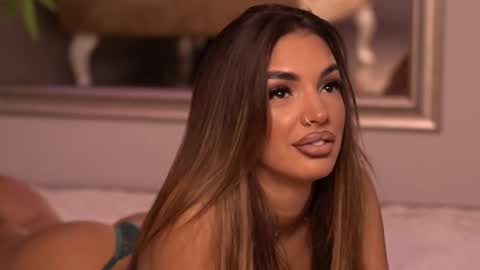 Kendal online show from 09/23/25, 06:00