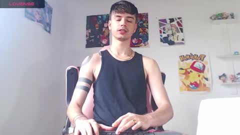 Snapshot of kendall_ros chatting on 12/31/24, 04:35 kendall ross online show from 12/31/24, 04:35