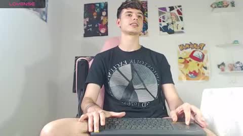 Snapshot of kendall_ros chatting on 01/03/25, 08:22 kendall ross online show from 01/03/25, 08:22