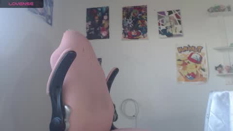 Snapshot of kendall_ros chatting on 01/06/25, 04:23 kendall ross online show from 01/06/25, 04:23