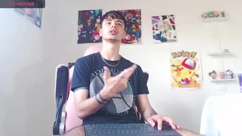 Snapshot of kendall_ros chatting on 01/07/25, 04:27 kendall ross online show from 01/07/25, 04:27