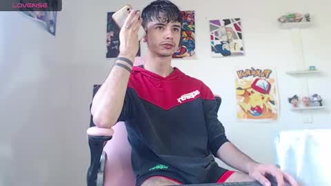 Snapshot of kendall_ros chatting on 01/13/25, 04:51 kendall ross online show from 01/13/25, 04:51