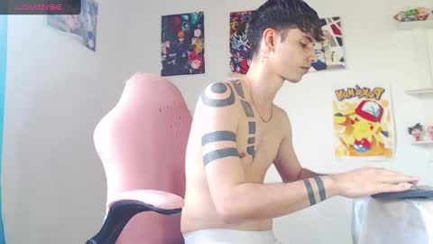 Snapshot of kendall_ros chatting on 01/19/25, 06:21 kendall ross online show from 01/19/25, 06:21