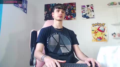 Snapshot of kendall_ros chatting on 01/21/25, 06:55 kendall ross online show from 01/21/25, 06:55