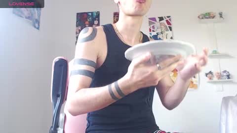 Snapshot of kendall_ros chatting on 02/02/25, 03:28 kendall ross online show from 02/02/25, 03:28